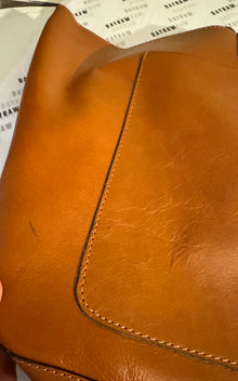 Factory & QC Returns: The Leather Tote by Bayraw