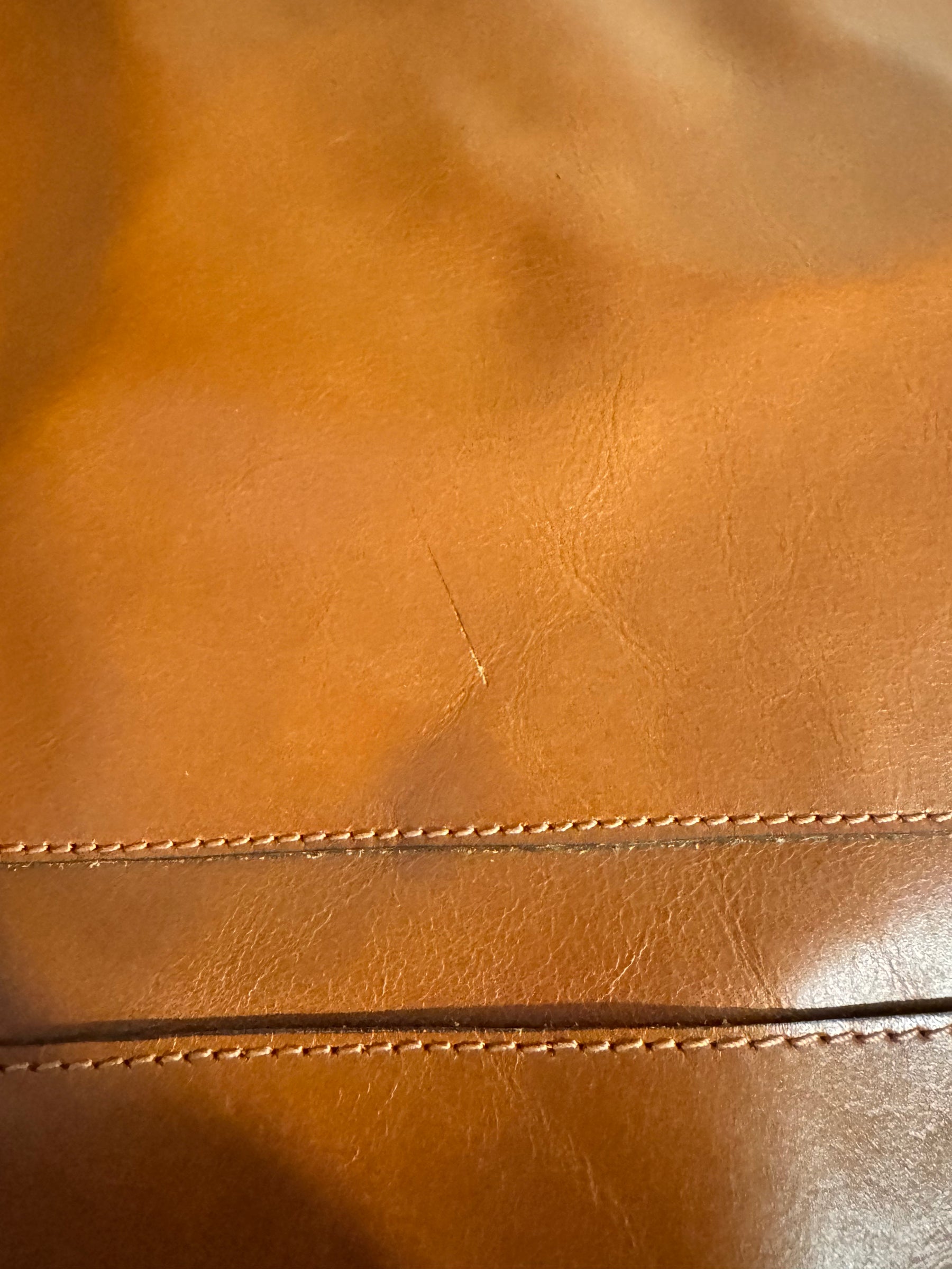 Factory & QC Returns: The Leather Tote by Bayraw
