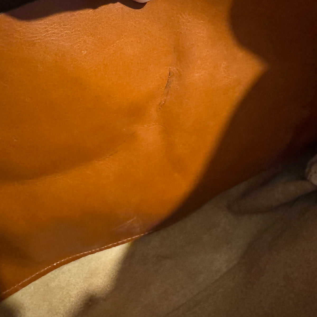 Factory & QC Returns: The Leather Tote by Bayraw