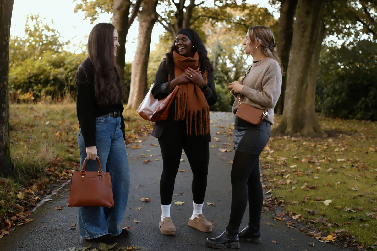 Bayraw leather bags in everyday use