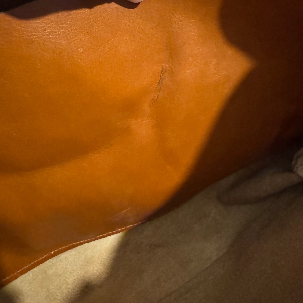 Factory & QC Returns: The Leather Tote by Bayraw - BAYRAW