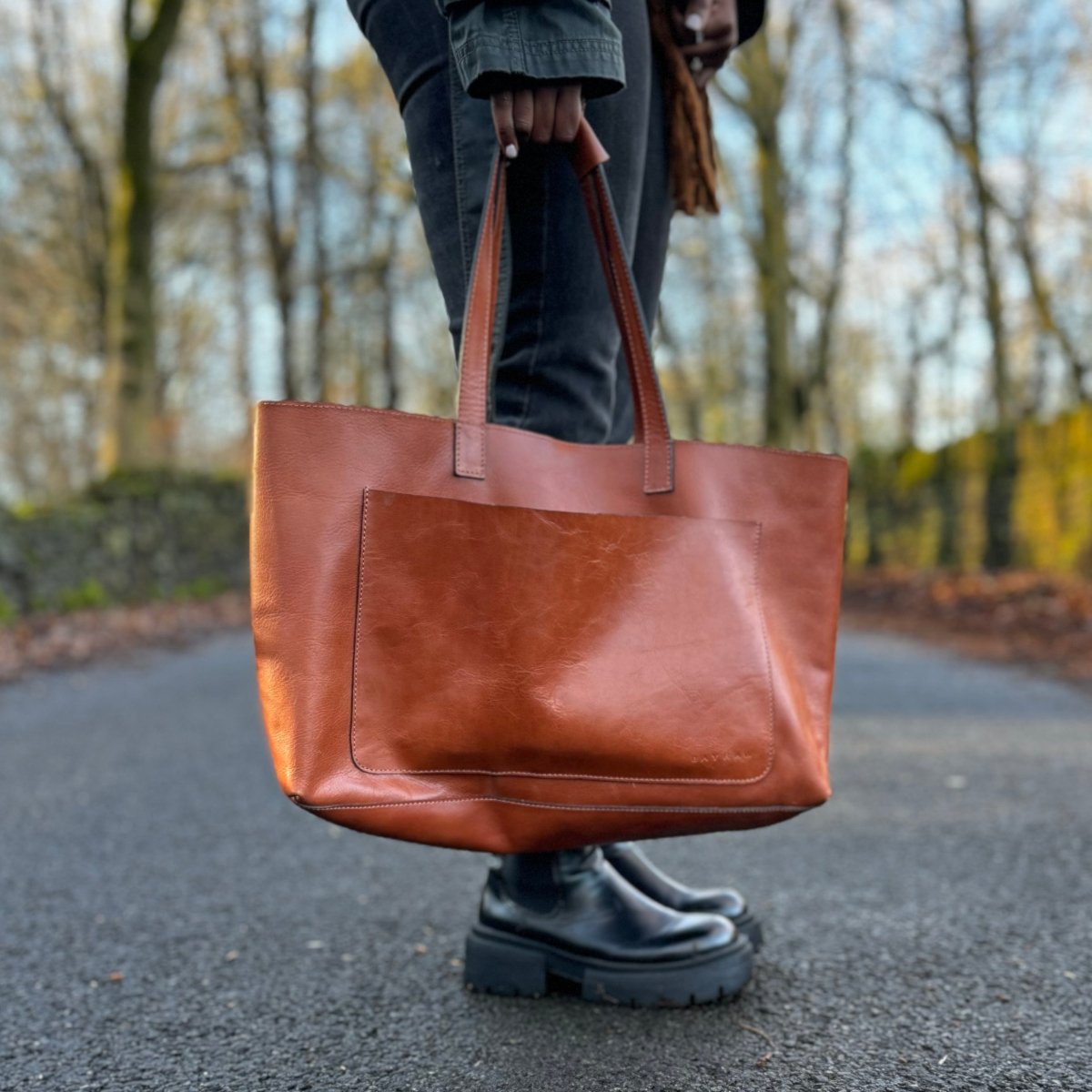 The Leather Tote - BAYRAW